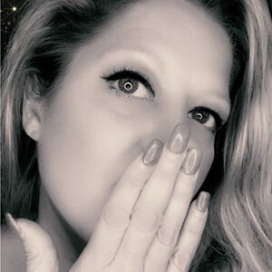 Meet your Posher, Stefany